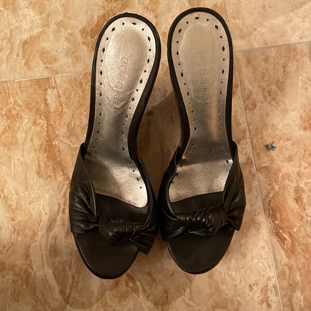 BCBG heels size 9